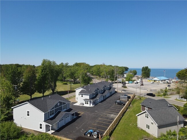 Photo - 8987 Iroquois St