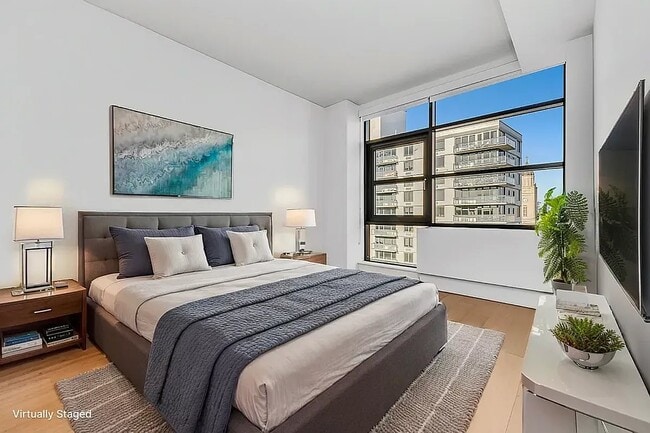 Photo - 171 Suffolk St Unit 4D