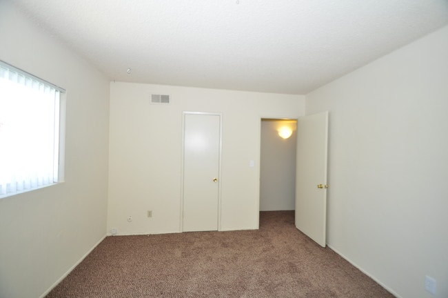 Crestview Apartments
