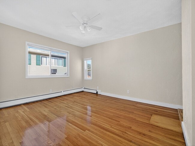6 Knollin St Unit 2
