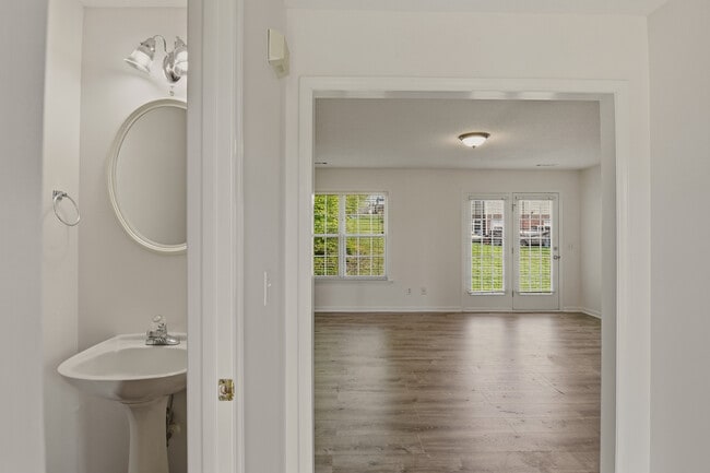 Photo - 5507 Hundley Rd
