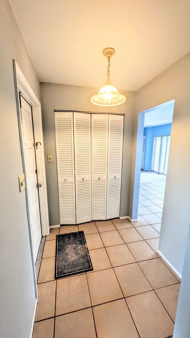 Photo - Annual unfurnished 3/2 single family home with a pool / NO HOA