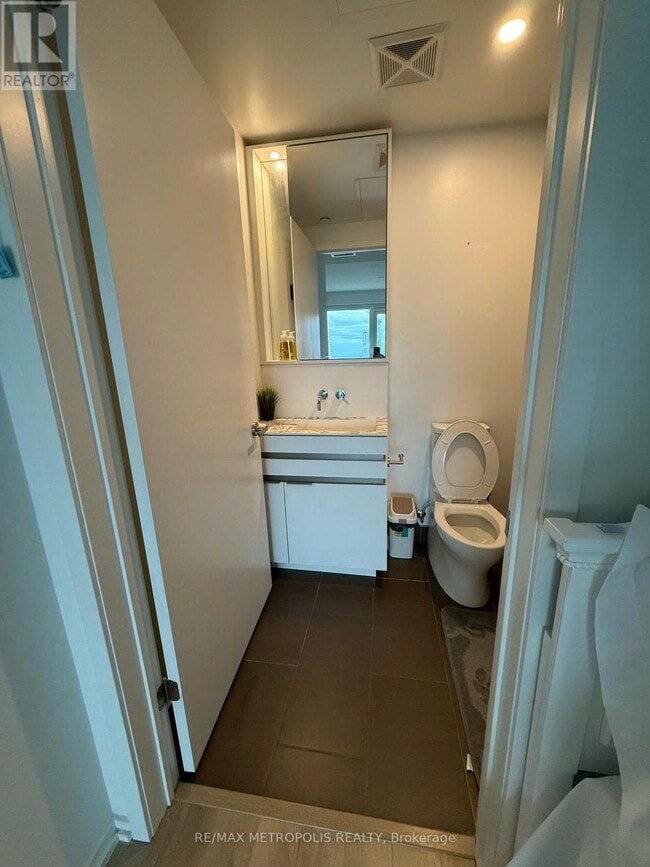 Photo - 197 Yonge St Unité 4408