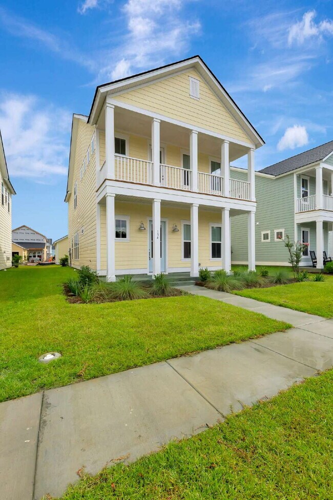 BRAND NEW CONSTRUCTION IN CARNES CROSSROADS - BE THE FIRST TO CALL IT HOME!