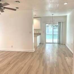 Photo - 905-907 SW 11th Ave