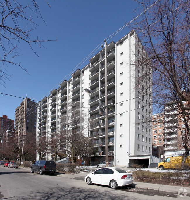 Photo - 130 Gowan Ave