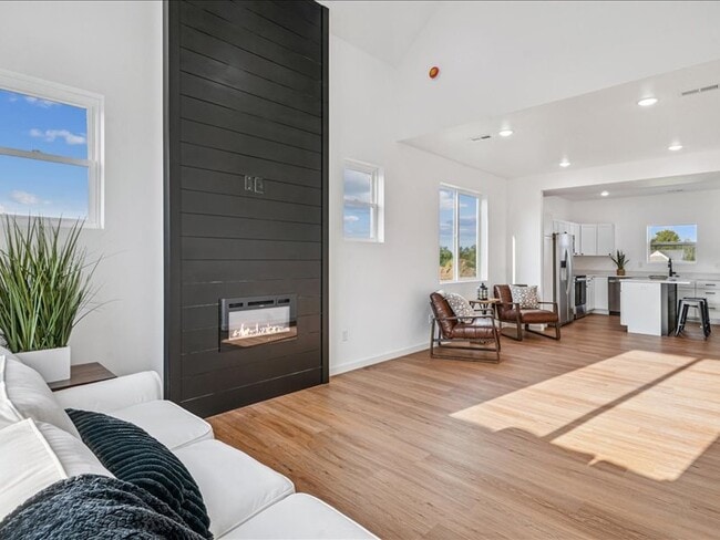 Photo - 1507 Duncan Dr