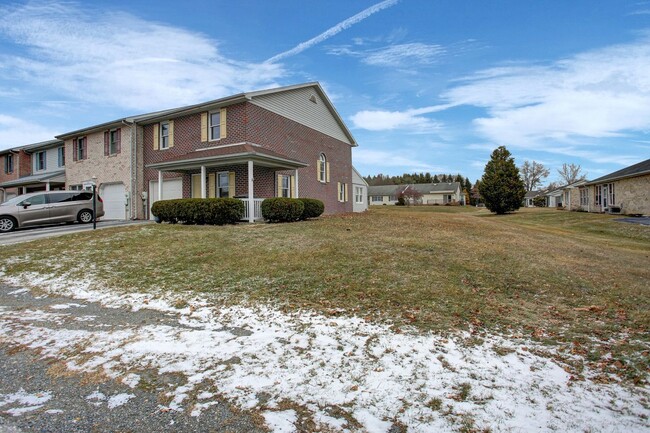 Photo - 2367 McCleary Dr