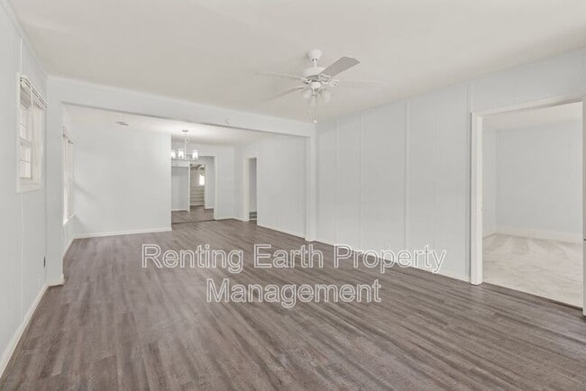 Photo - 306 83rd St S
