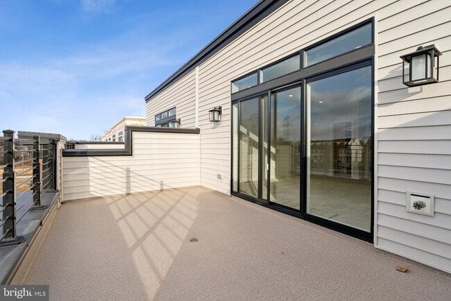 Photo - 22798 Tawny Pne Sq