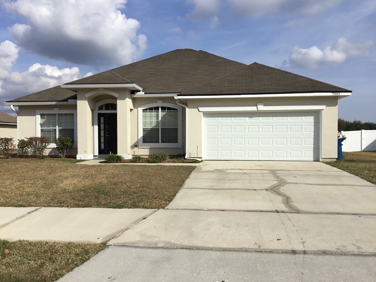 Photo - 7093 Rapid River Dr W