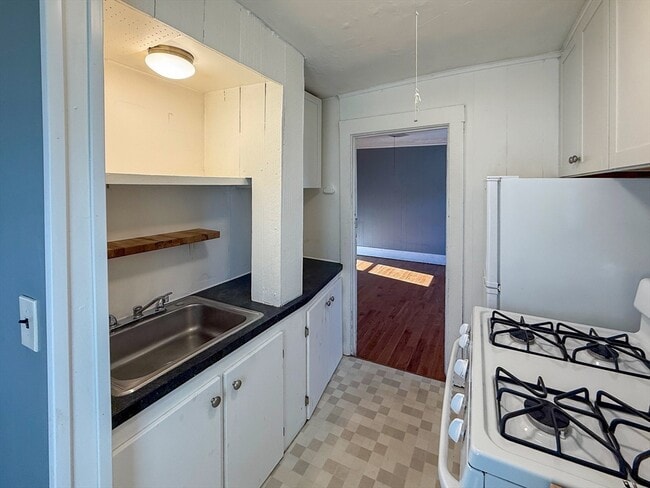 Photo - 258-260-260 Main St Unit 2