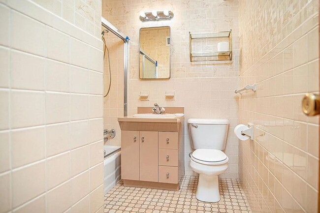 Photo - 464 Neptune Ave