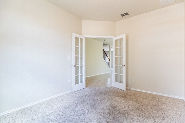 Photo - 24334 Invitation Oak