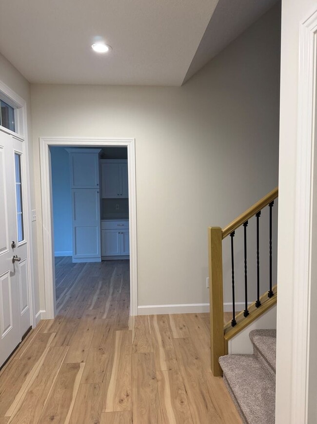 Photo - Available Nov 21st, 2025!!