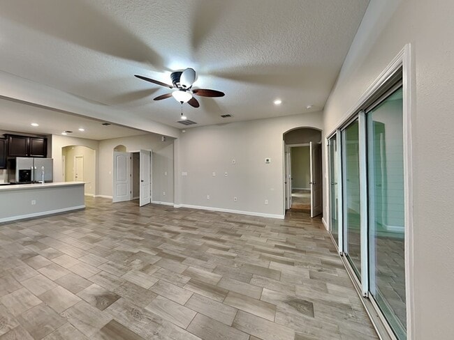 Photo - 1148 Silver King Rd