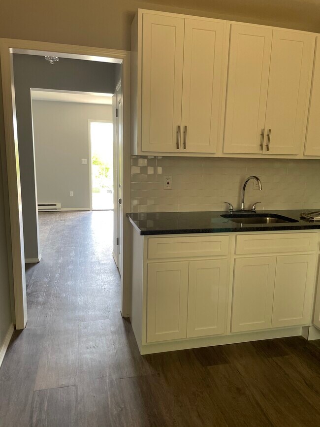 Photo - Wyndham Court Apartments