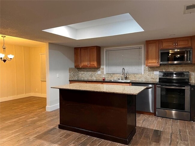 Photo - 14715 Bayonne Rd