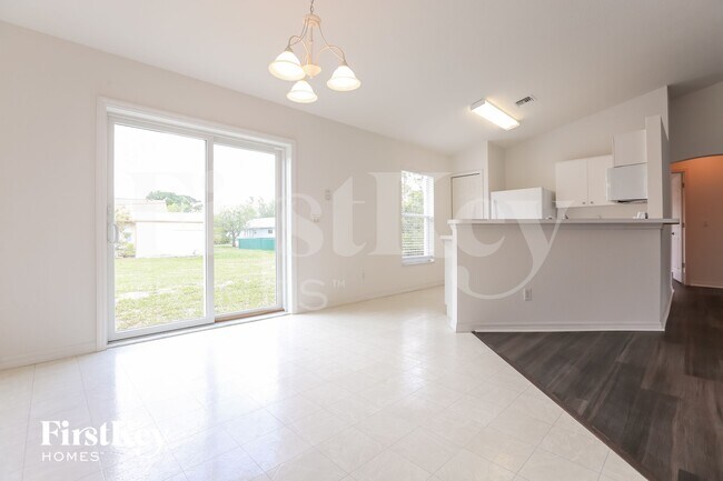 Photo - 11092 Vanessa Ave