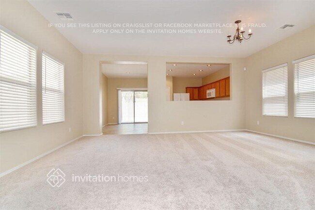 Photo - 17325 N 185th Dr