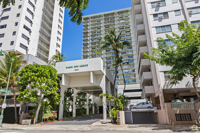 Building Photo - 2440 Kuhio Ave Unit 703 Rental