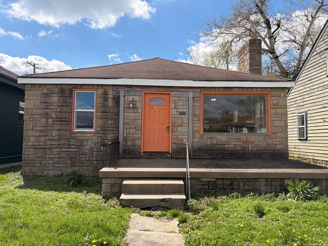 Building Photo - 3107 South St