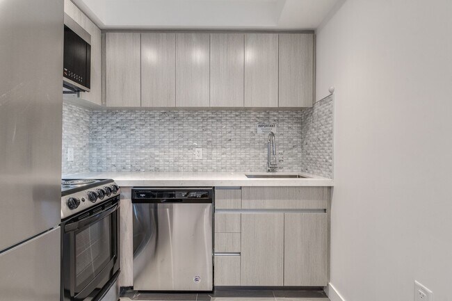1429 Haro St Unit -