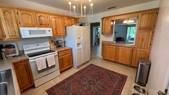 Photo - 5702 Cedar Forest Dr S