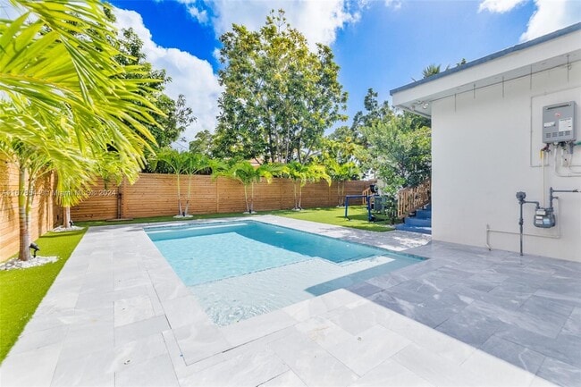 Photo - 6017 SW 14th St