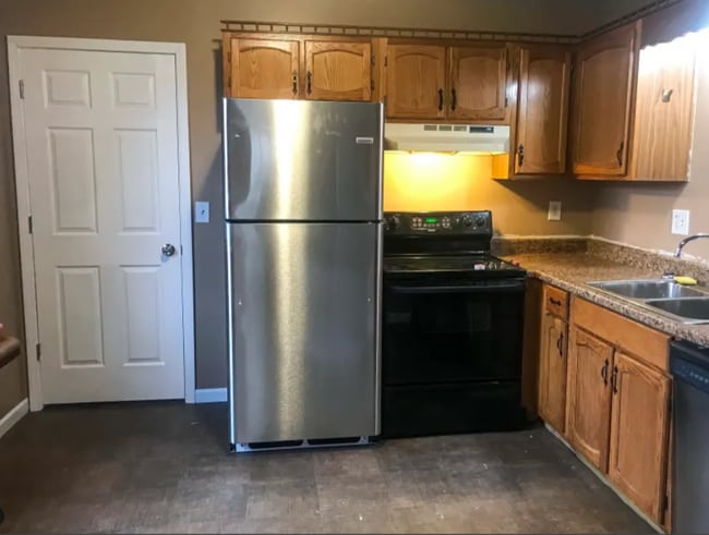 Photo - 5516 NW Cimarron Dr Unit Upper
