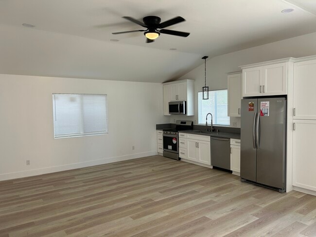 Photo - 1061 18th St