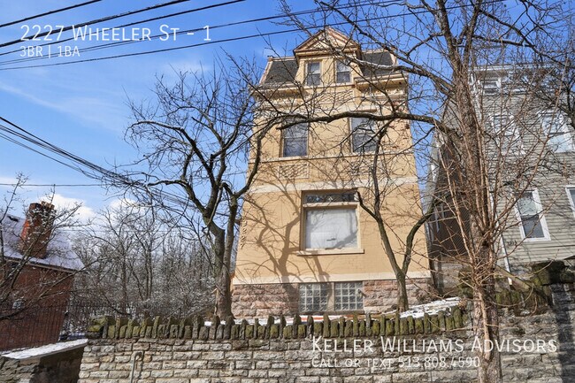 Photo - 2227 Wheeler St Unit 1