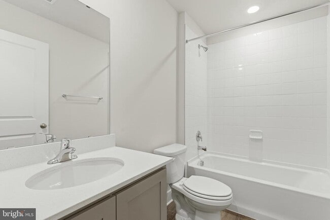 Photo - 10632 Meridian Hill Way