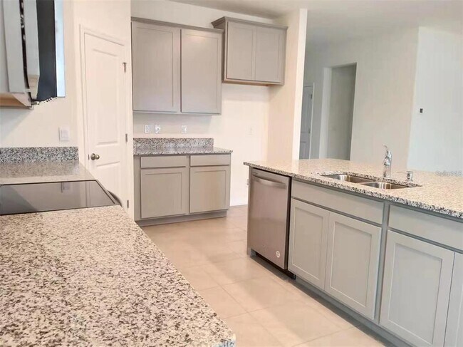 Photo - 13372 Golden Lime Ave