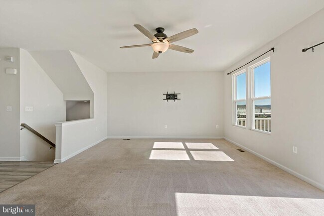 Photo - 66 National St