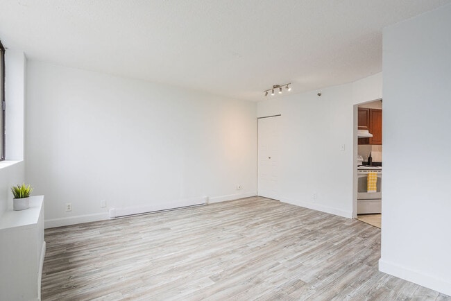 Photo - 10500 De L'acadie