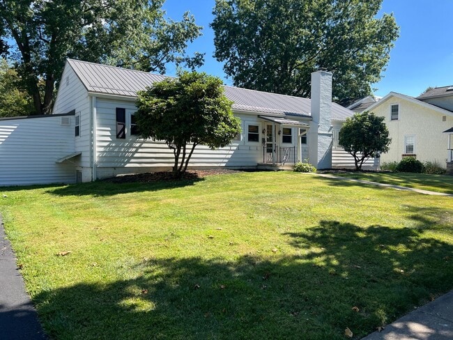 Photo - 4 Bed, 2 Bath House