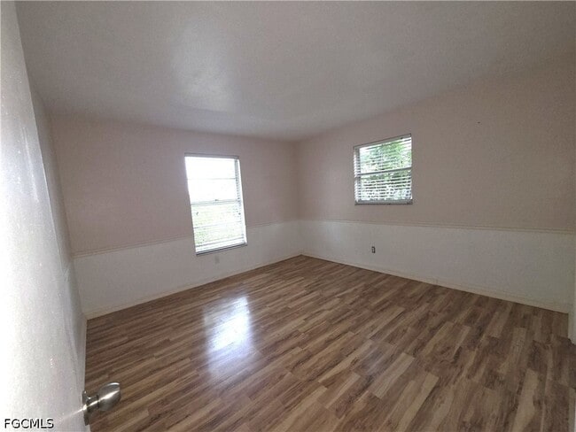 1213 SW 48th Terrace