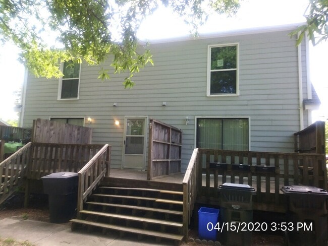 Photo - 204 S Saint John St Unit A