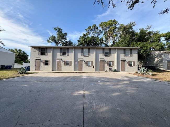 Building Photo - 305 57th Ave Dr E