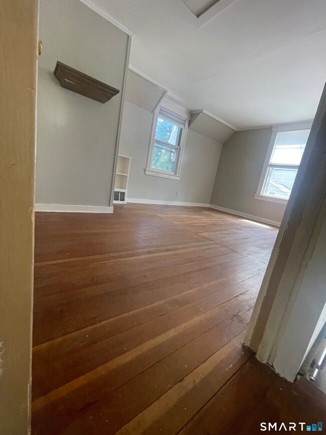 Photo - 108 Curtiss St