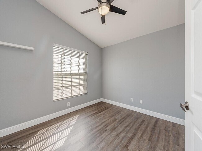 Photo - 4670 St Croix Ln Unit 631