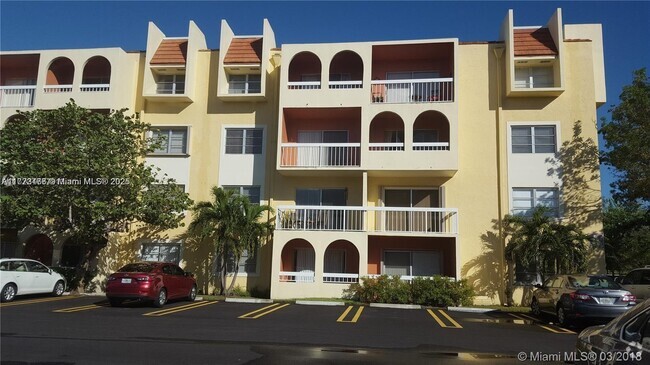 Building Photo - 7860 Camino Real Unit L-314 Rental