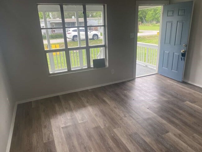 Photo - 13626 Collins St