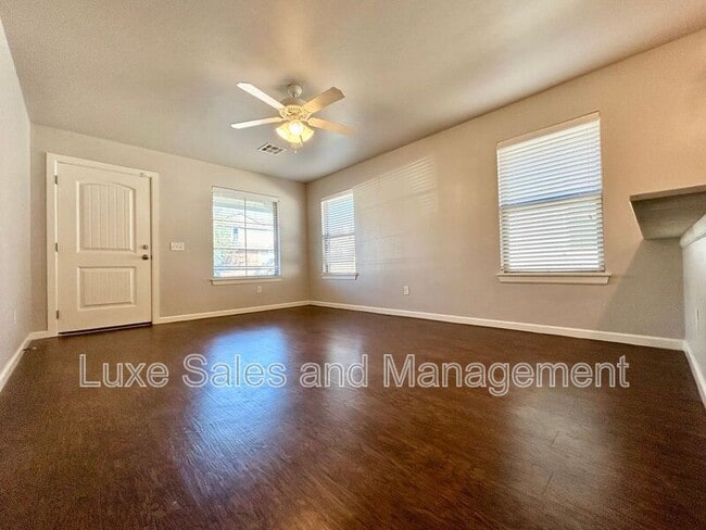 Photo - 11508 N Lincoln Blvd