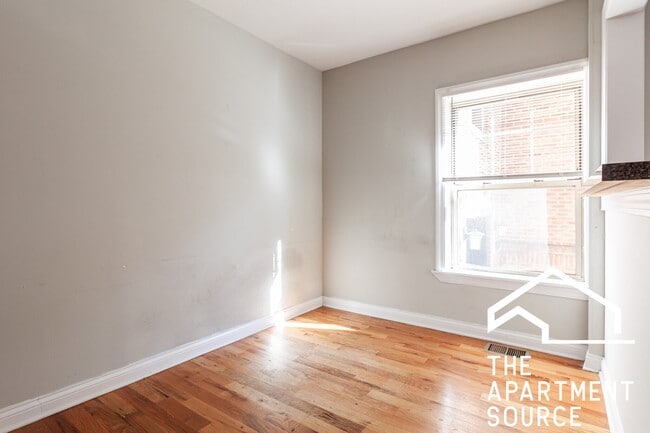 Photo - 626 W Barry Ave Unit 626 West Barry Avenue