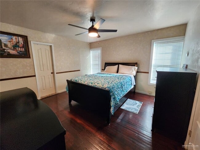 Photo - 22 Laurel Ave