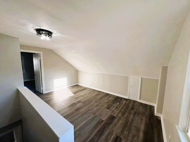 Photo - 4-Bedroom Home with Finished Basement & Mo...