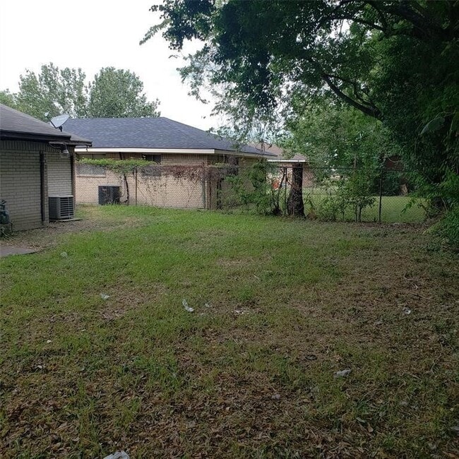 Photo - 12931 Southbridge Rd