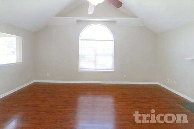 4118 Lost Springs Tr
